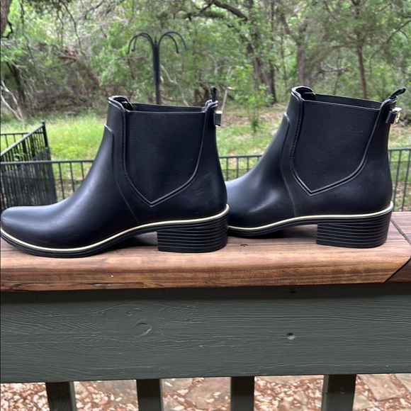 Kate Spade Black Winter Chelsea Boots - Picture 4 of 8